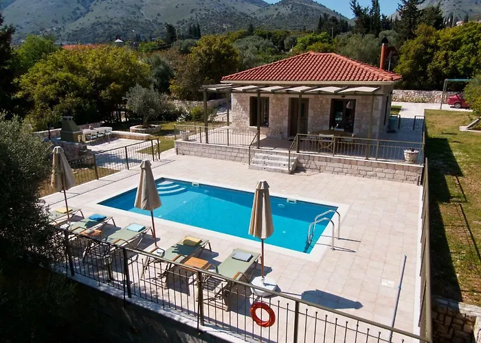 Βίλα Forest Kefalonia Λογαράτα