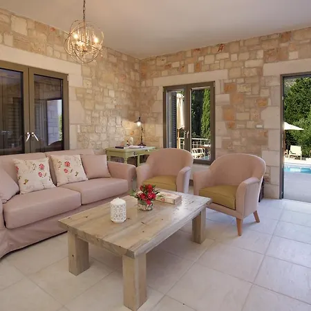 Forest Kefalonia ヴィラ