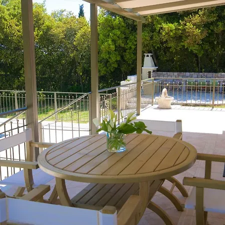 Forest Kefalonia Logaráta